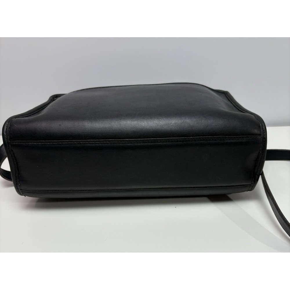 Vintage 80's Coach Swagger 9820 NYC Black Leather Crossbody‎ Shoulder Bag - Picture 6 of 15